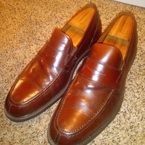 Shoes - Picture 1 of 1